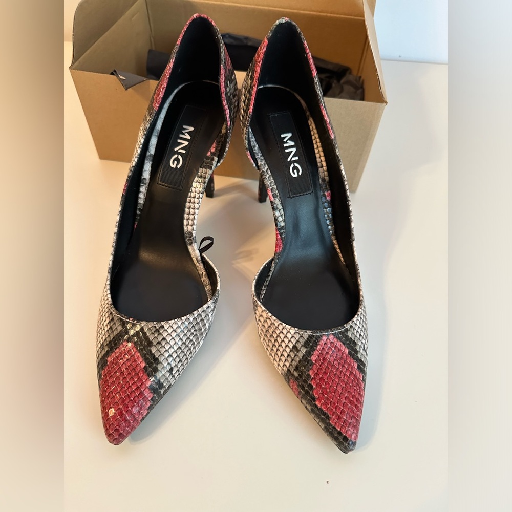 Mango heels snakeskin/animal print design